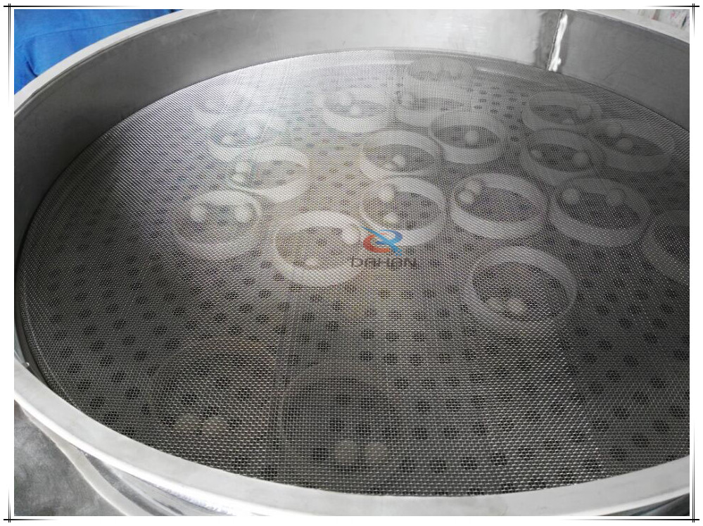 the screen surface of 1200mm vibrating sieve